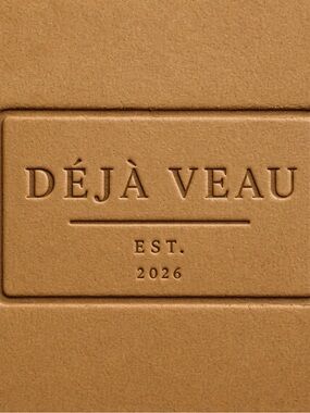 Meet your Posher, Deja Veau